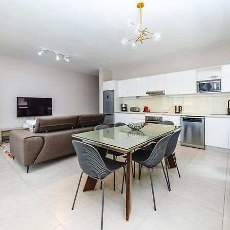 Beachcove Pereybere Beach Екстериор снимка