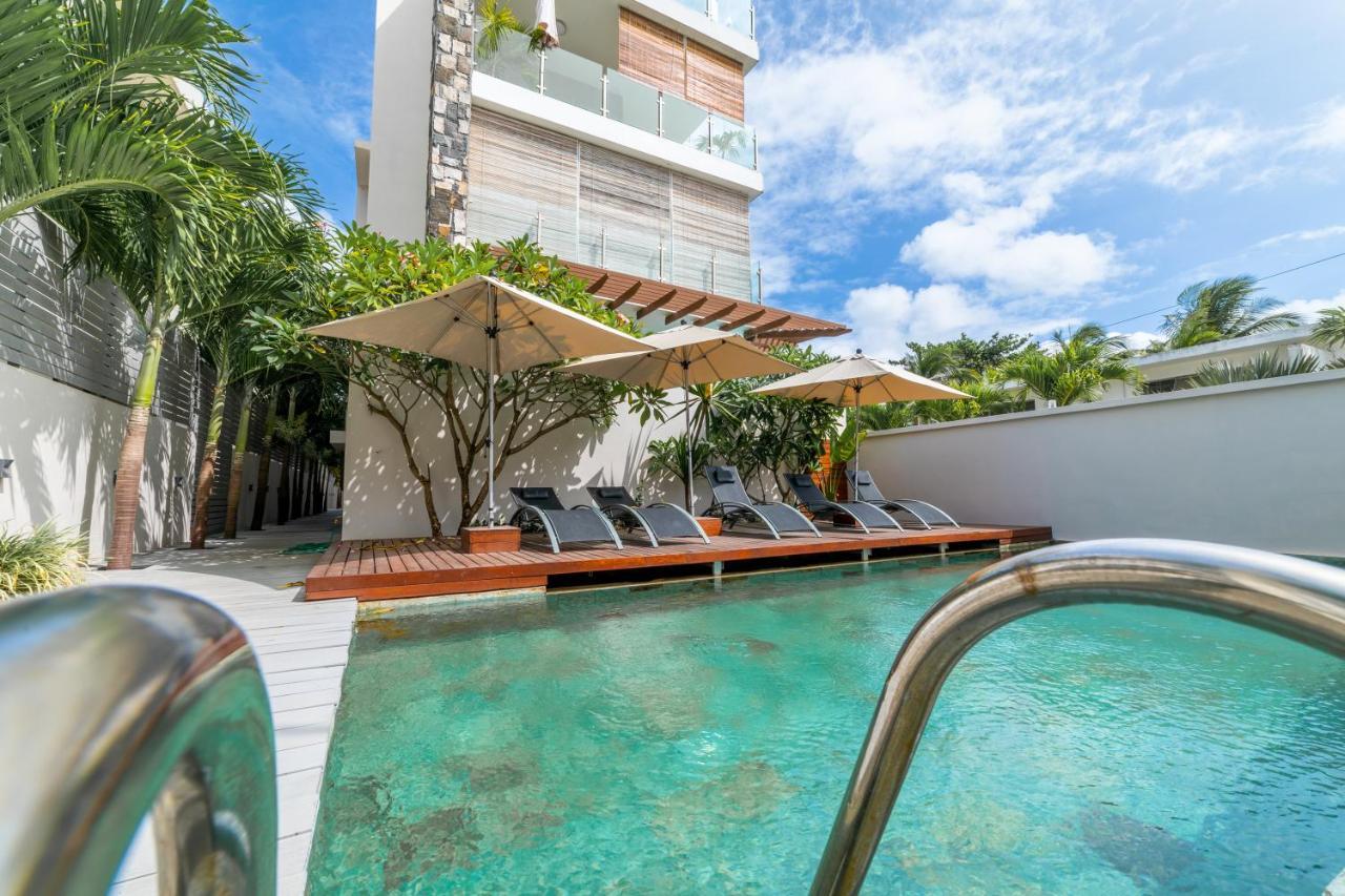 Beachcove Pereybere Beach Екстериор снимка