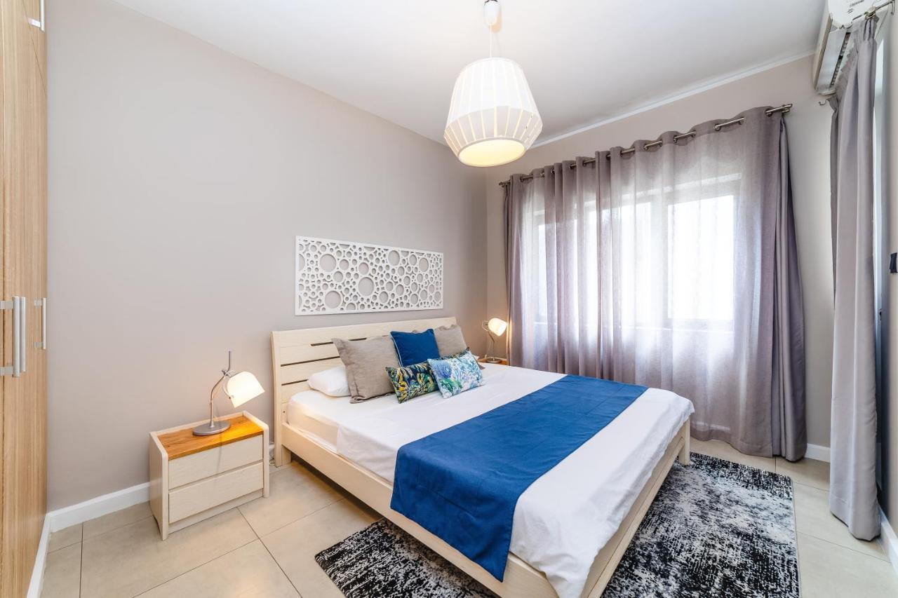 Beachcove Pereybere Beach Екстериор снимка
