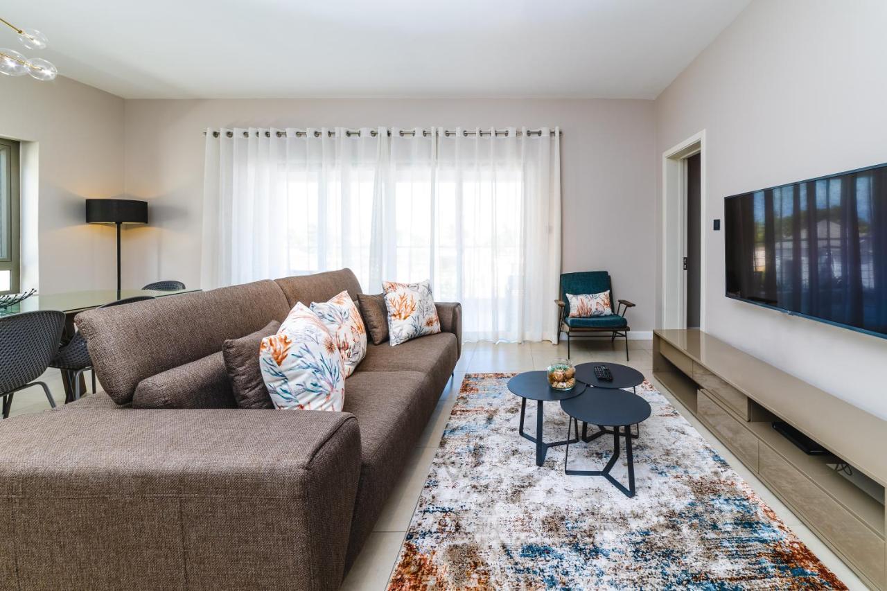 Beachcove Pereybere Beach Екстериор снимка