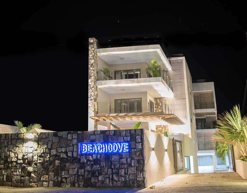 Beachcove Pereybere Beach Екстериор снимка